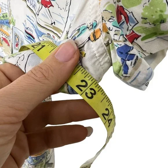 New York City Tourist Attractions Print Short Sleeve Button Up Top Large - Picture 4 of 5